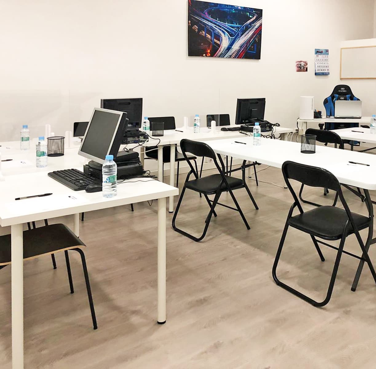 formación teórica y práctica